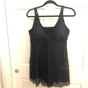 Black swim suit